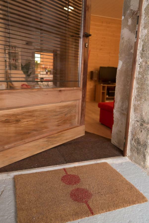 Le Fil Rouge Villa Saint-Pierre-d'Aurillac Eksteriør billede